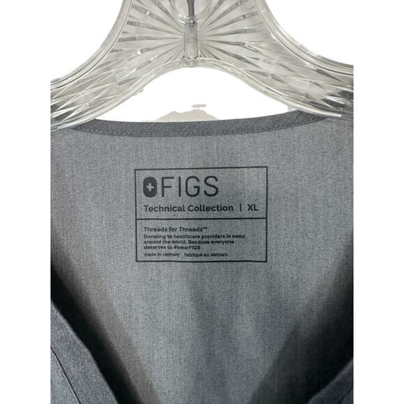 NWT Figs Graphite Gray Women's Medical Casma Three Pocket Scrub Top Size XL - Picture 2 of 10
